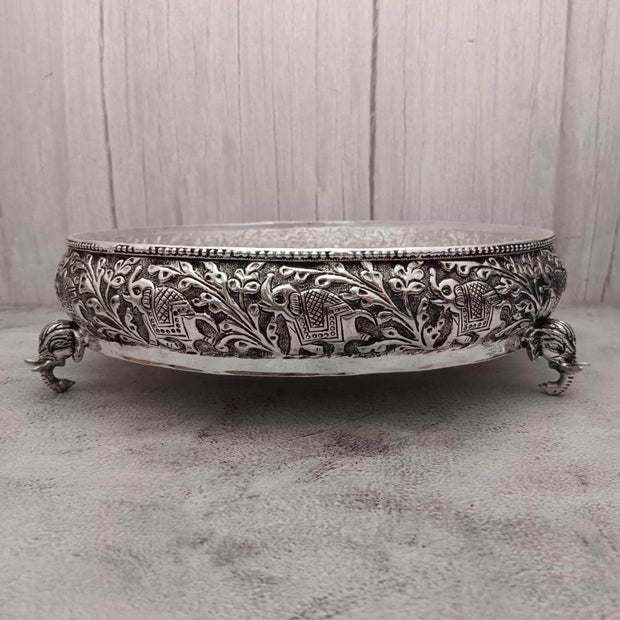 onesilver.in Antique Floral Designer Elephant Stand Urli