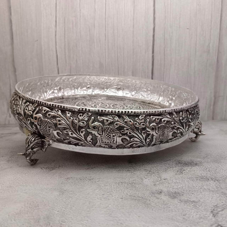 onesilver.in Antique Floral Designer Elephant Stand Urli