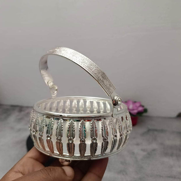 onesilver.in Pooja Basket Gs Floral Basket Round Tray 5417 Gs Floral Basket Round Tray 5417