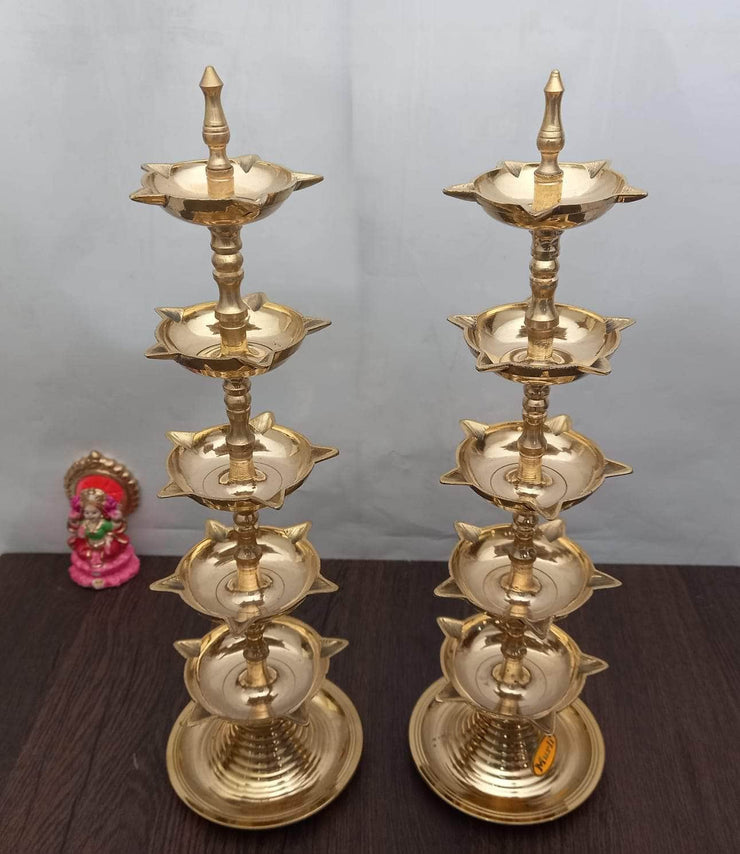 onesilver.in Brass Brass Gopuram 5 Steps Diya Set