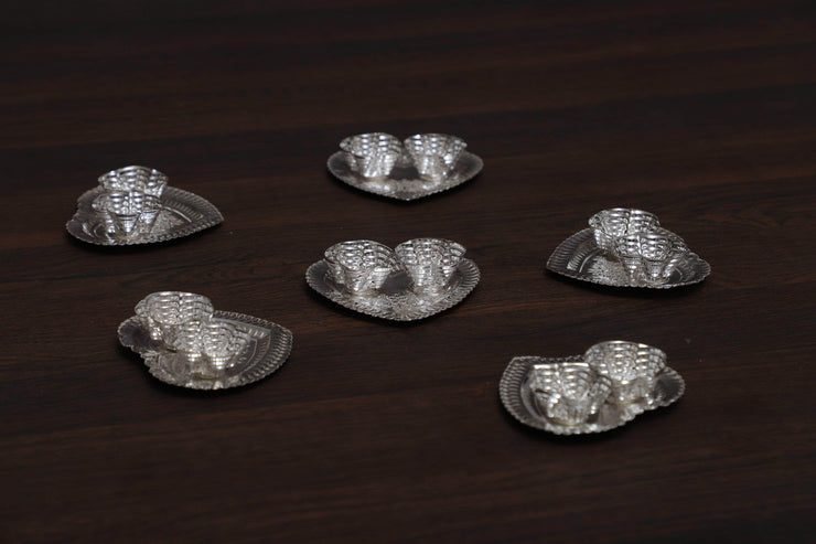 onesilver.in german silver Heart Shape Kumkum Plate 6 pcs