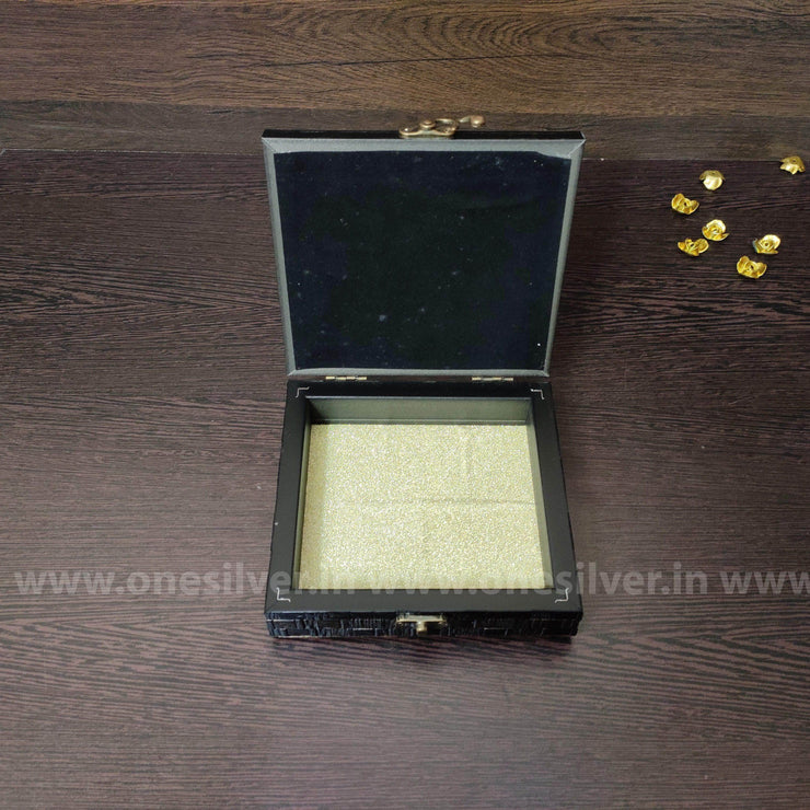 onesilver.in silver 999 Silver Wooden Jewel Box Lakshmi Ganesha